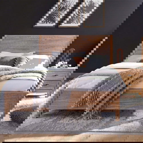 Traditional Rustic Solid Pine Platform Bed, King