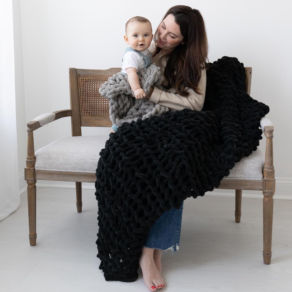 Infinite Chunky Knit Blanket | Minky | Big - Onyx