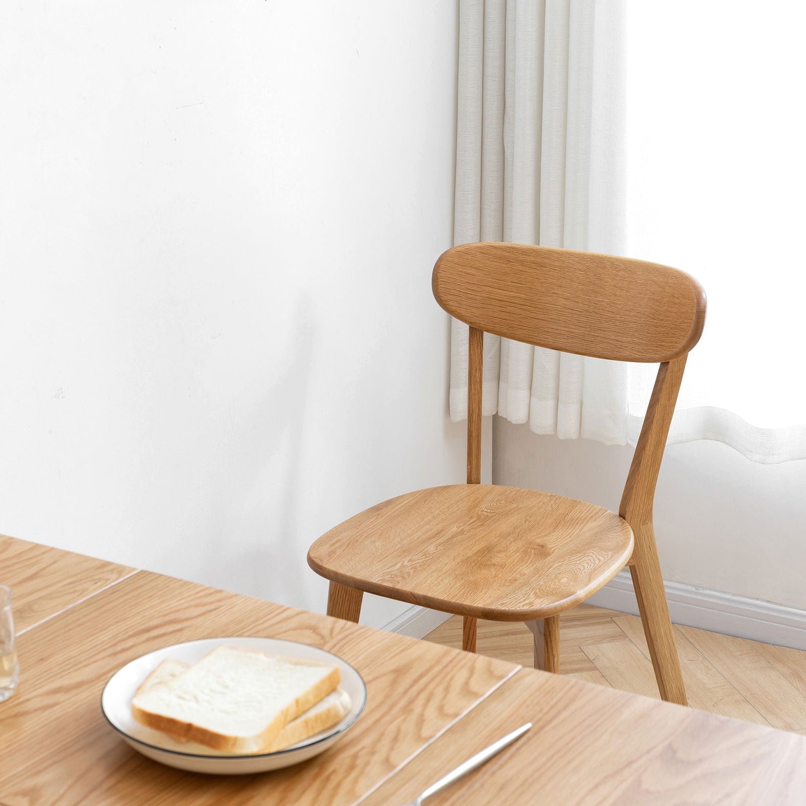 Natural Solid Oak Expandable Dining Table, Light Oak